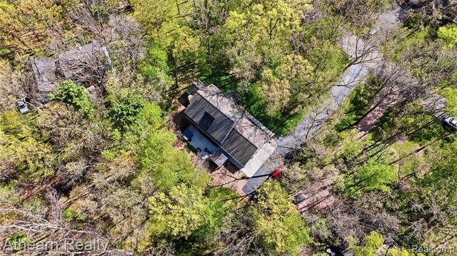 5126 Braddock Court, Brighton, MI 48114