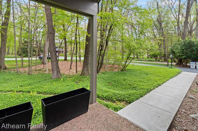 5126 Braddock Court, Brighton, MI 48114
