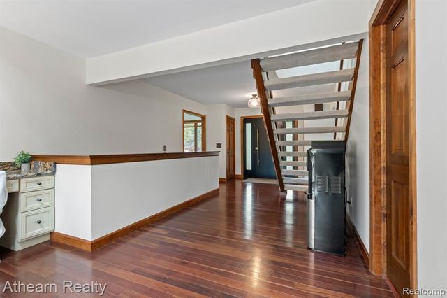 5126 Braddock Court, Brighton, MI 48114