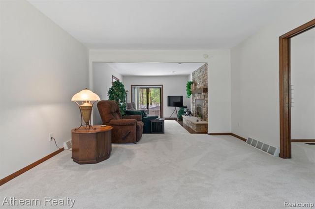 5126 Braddock Court, Brighton, MI 48114