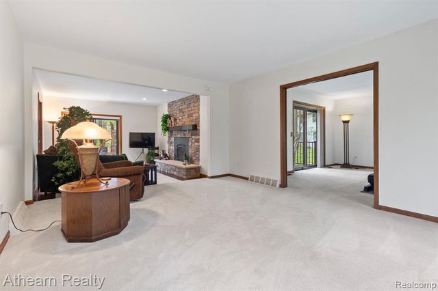 5126 Braddock Court, Brighton, MI 48114