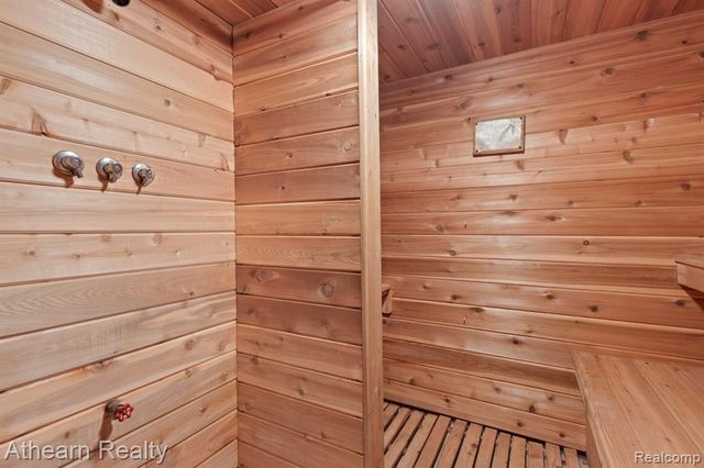 5126 Braddock Court, Brighton, MI 48114