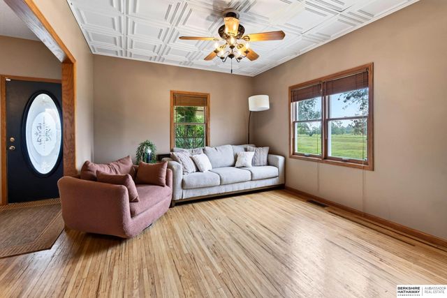 5601 Grace Lane, Lincoln, NE 68527