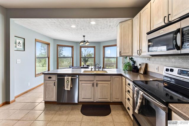 5601 Grace Lane, Lincoln, NE 68527