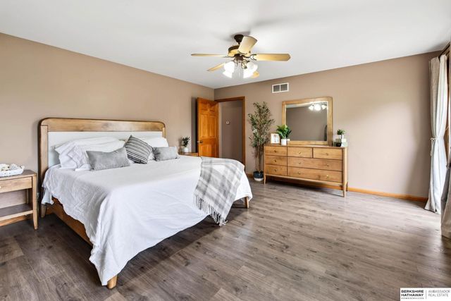5601 Grace Lane, Lincoln, NE 68527