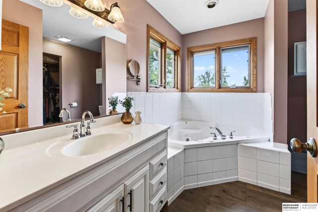 5601 Grace Lane, Lincoln, NE 68527