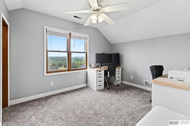 5601 Grace Lane, Lincoln, NE 68527