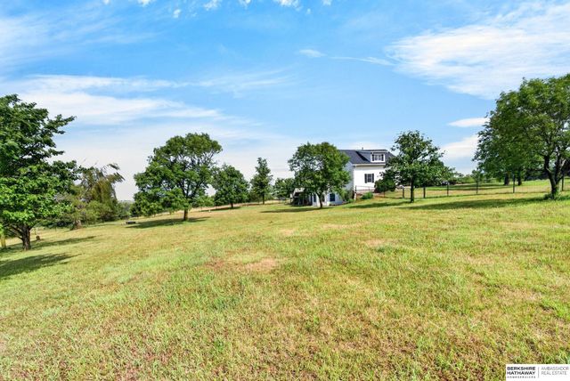 5601 Grace Lane, Lincoln, NE 68527