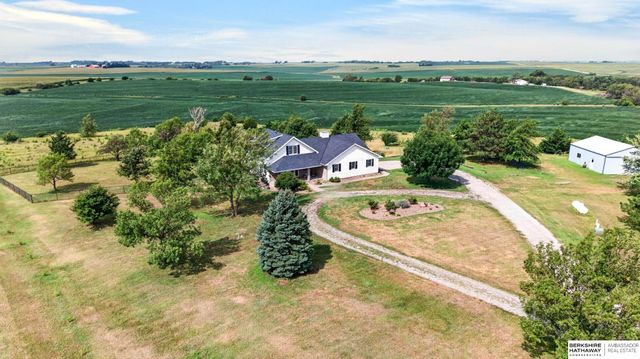 5601 Grace Lane, Lincoln, NE 68527