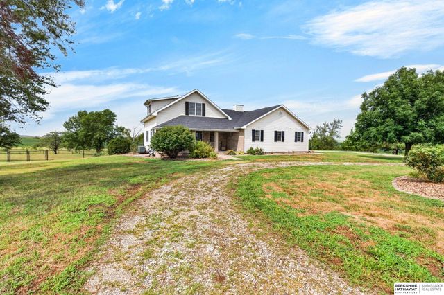 5601 Grace Lane, Lincoln, NE 68527