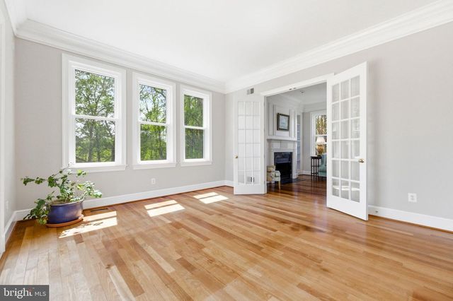 15018 CLOVER HILL RD, Waterford, VA 20197