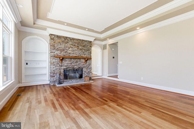 15018 CLOVER HILL RD, Waterford, VA 20197