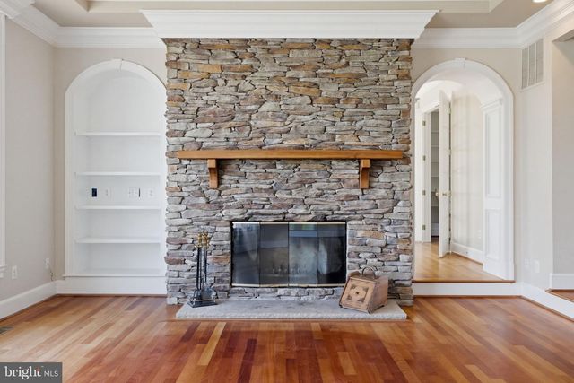 15018 CLOVER HILL RD, Waterford, VA 20197