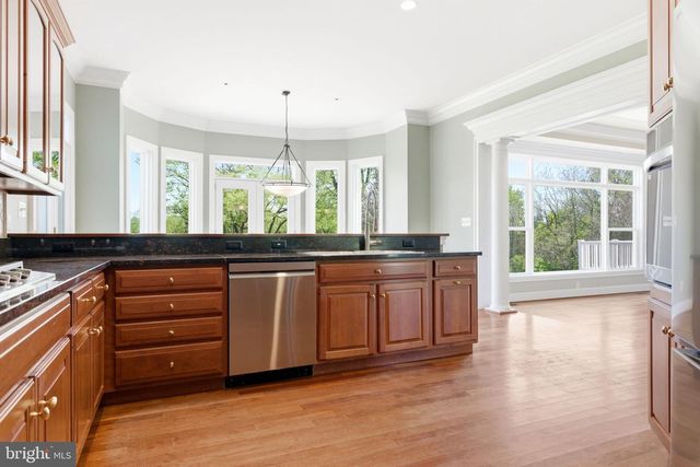 15018 CLOVER HILL RD, Waterford, VA 20197