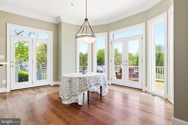 15018 CLOVER HILL RD, Waterford, VA 20197