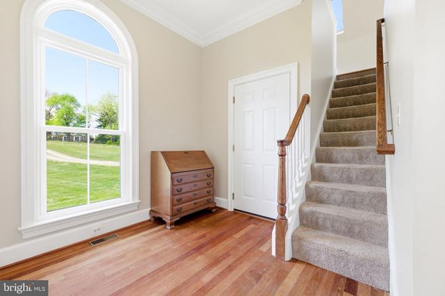 15018 CLOVER HILL RD, Waterford, VA 20197
