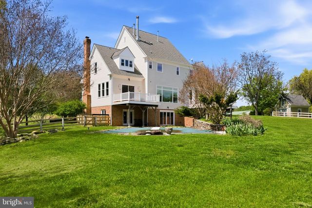 15018 CLOVER HILL RD, Waterford, VA 20197
