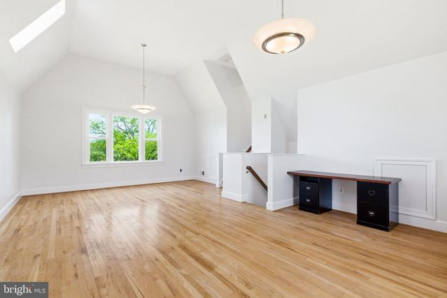 15018 CLOVER HILL RD, Waterford, VA 20197