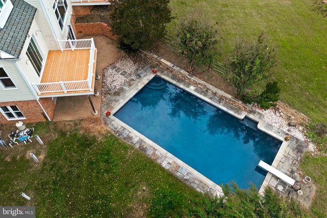 15018 CLOVER HILL RD, Waterford, VA 20197