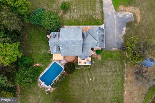 15018 CLOVER HILL RD, Waterford, VA 20197