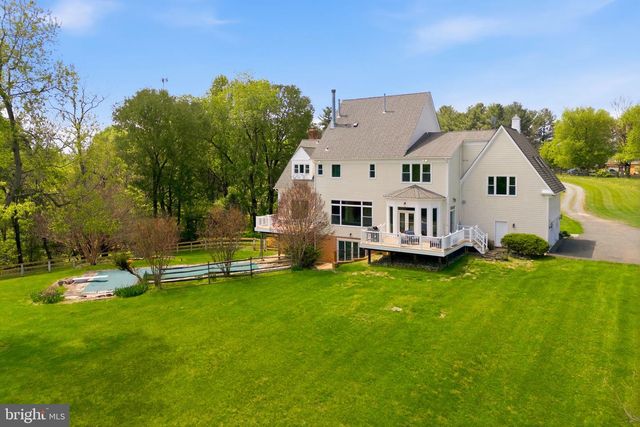 15018 CLOVER HILL RD, Waterford, VA 20197