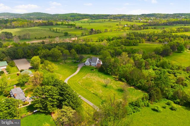 15018 CLOVER HILL RD, Waterford, VA 20197