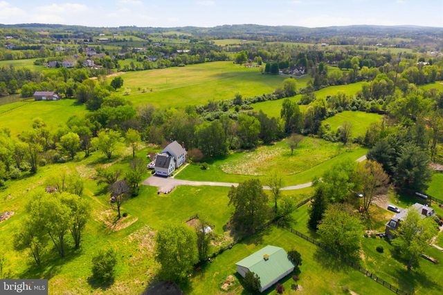 15018 CLOVER HILL RD, Waterford, VA 20197