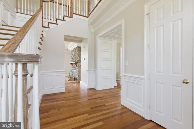 15018 CLOVER HILL RD, Waterford, VA 20197