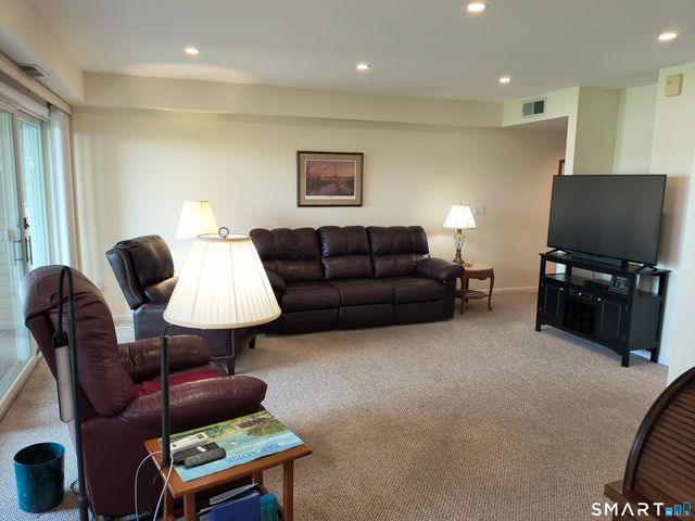 1427 Windward Road 1427, Milford, CT 06461