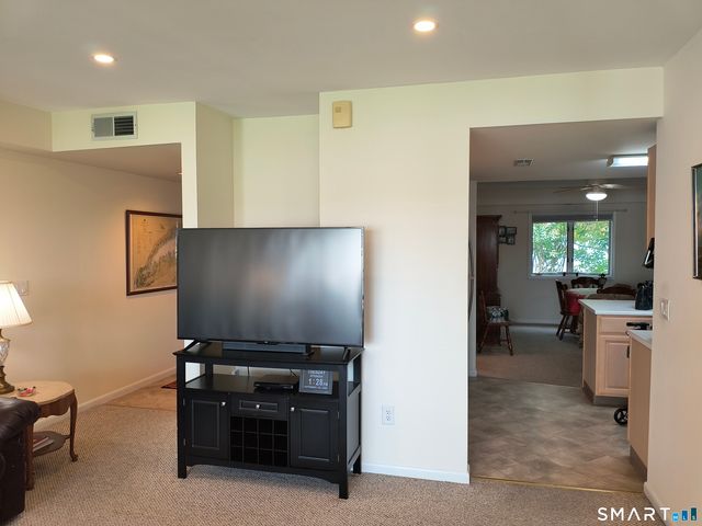 1427 Windward Road 1427, Milford, CT 06461
