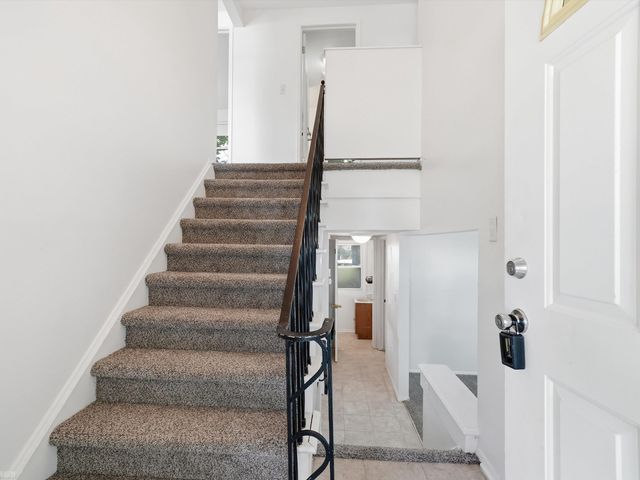 28678 Hales Street, Madison Heights, MI 48071