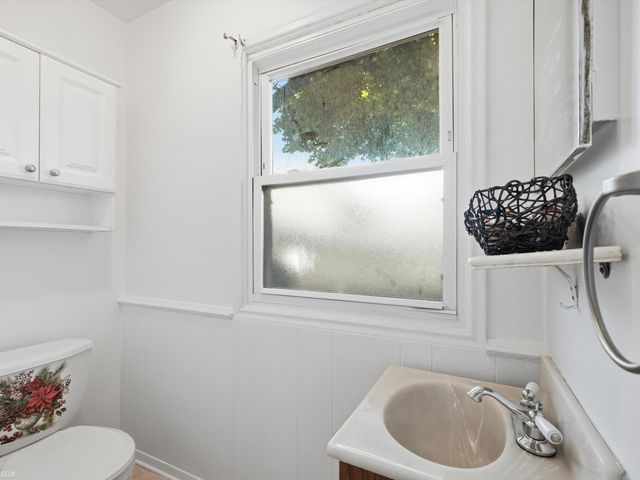 28678 Hales Street, Madison Heights, MI 48071