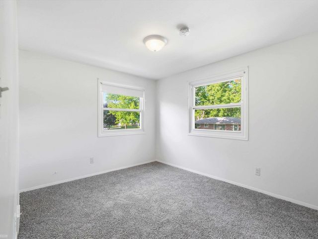 28678 Hales Street, Madison Heights, MI 48071