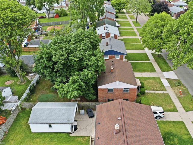 28678 Hales Street, Madison Heights, MI 48071