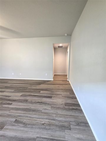 154 Bellewood Manor Drive, Magnolia, TX 77354