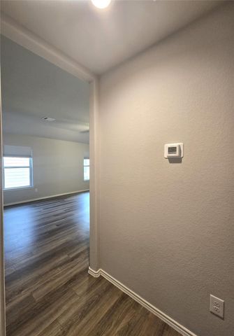 154 Bellewood Manor Drive, Magnolia, TX 77354