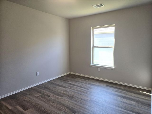 154 Bellewood Manor Drive, Magnolia, TX 77354