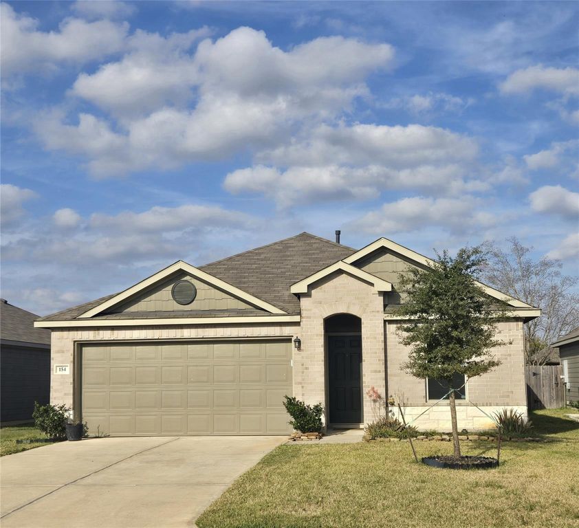 154 Bellewood Manor Drive, Magnolia, TX 77354