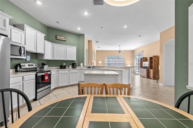 4805 BOOKELIA CIRCLE, Bradenton, FL 34203