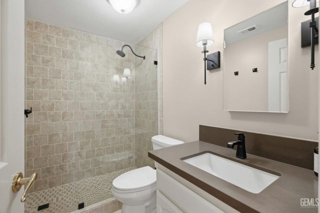 7309 Calle Los Batiquitos, Bakersfield, CA 93309