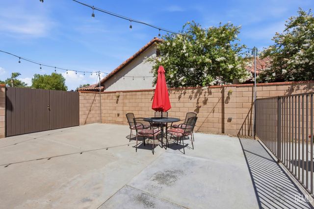 7309 Calle Los Batiquitos, Bakersfield, CA 93309