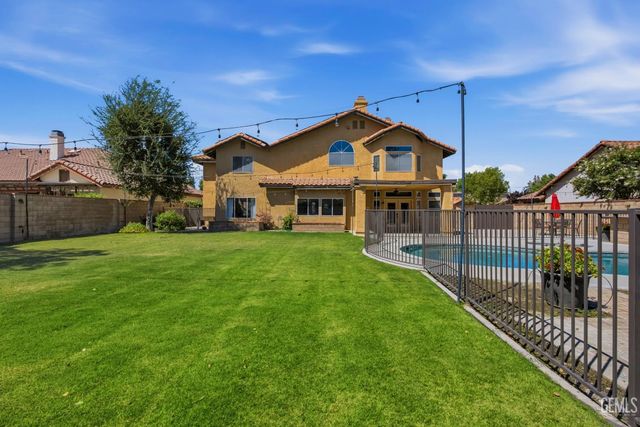 7309 Calle Los Batiquitos, Bakersfield, CA 93309
