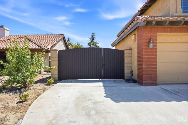 7309 Calle Los Batiquitos, Bakersfield, CA 93309
