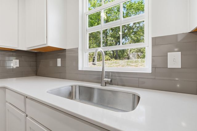 894 Mahaffey Court, Spartanburg, SC 29301