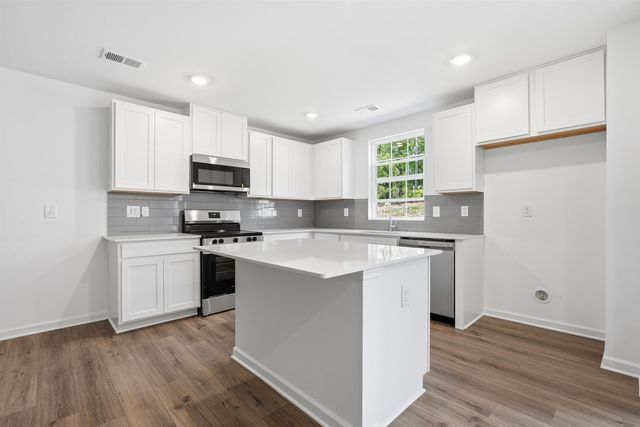 894 Mahaffey Court, Spartanburg, SC 29301