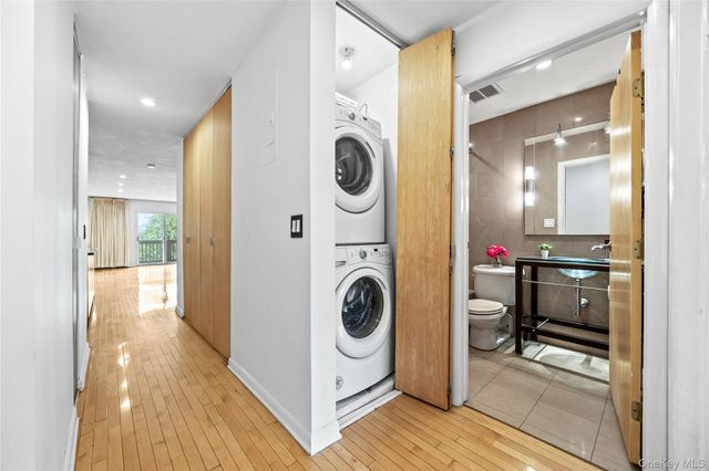 207-23 Darren Drive 2nd Floor, Bayside, NY 11360
