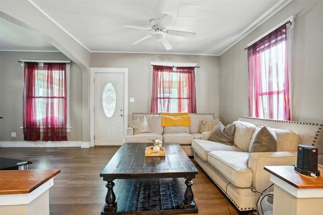 712 8th Street, Cedar Rapids, IA 52404