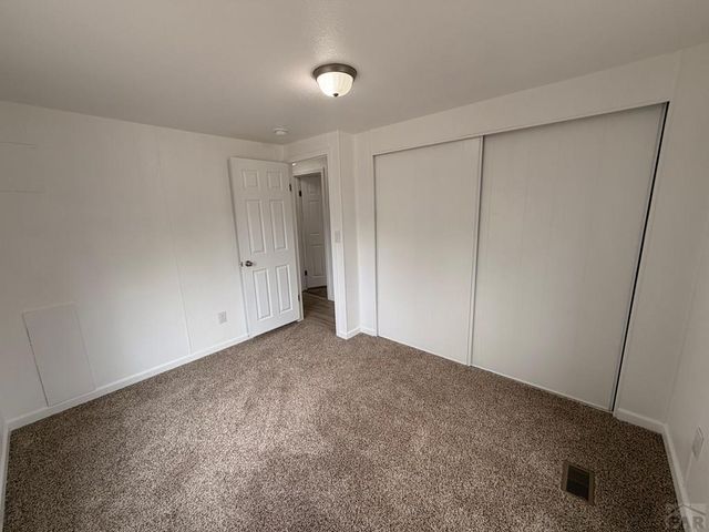 186 E Rolling Hills Dr, Pueblo West, CO 81007