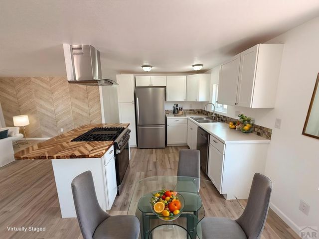 186 E Rolling Hills Dr, Pueblo West, CO 81007