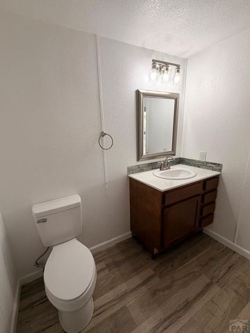 186 E Rolling Hills Dr, Pueblo West, CO 81007